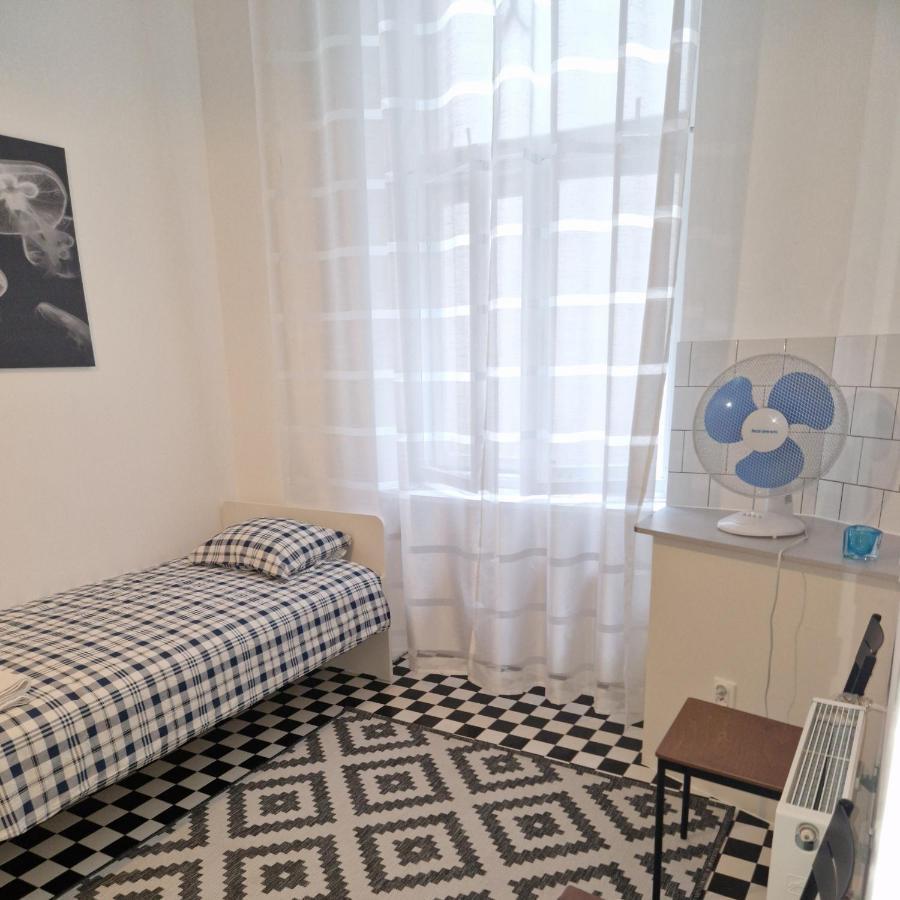 Centrum Artlwowska Varsovie Extérieur photo