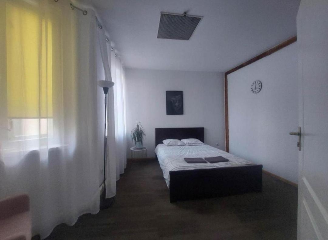 Centrum Artlwowska Varsovie Extérieur photo