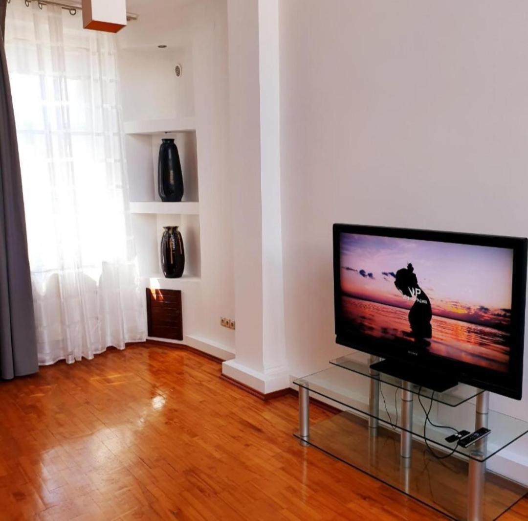 Centrum Artlwowska Varsovie Extérieur photo